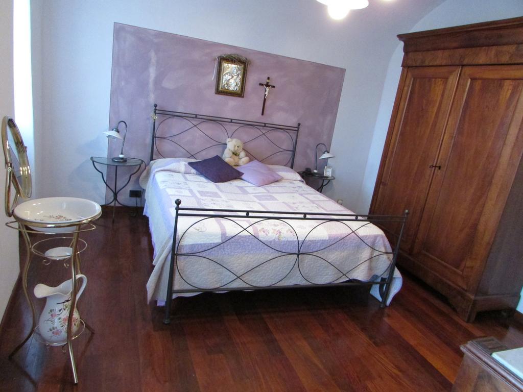 Hostal Casa Antica Rosetta Dolcedo Exterior foto